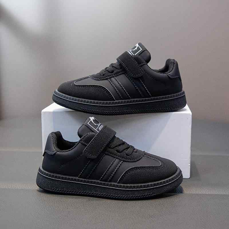 スニーカー キッズ 男女兼用 ソフトソール 滑り止め 通気性 軽量 衝撃吸収 快適素材 ジャーマントレー..