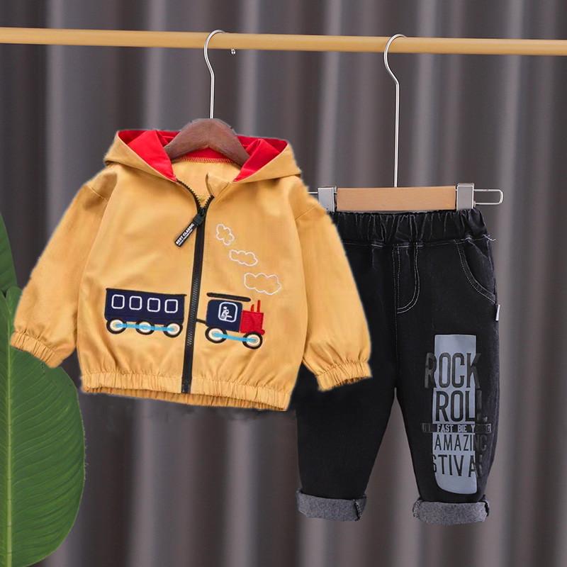 セットアップ 男の子 ベビー キッズ カジュアル かわいい 長袖 ジップアップ フード付き 安心安全 ジャケット ロングパンツ 綿95% 列車デザイン 春秋
