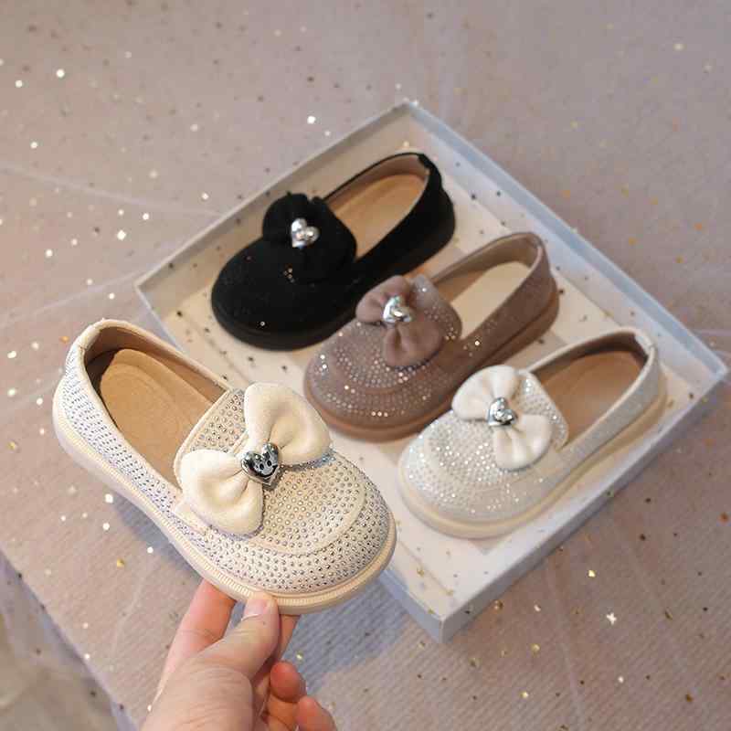 パンプス ガールズ 女の子 子供用 リボン プリンセス 滑り止め エナメル ラインストーン キラキラ 合皮 発表会 フォーマル 歩きやすい 韓国ファッション 春...