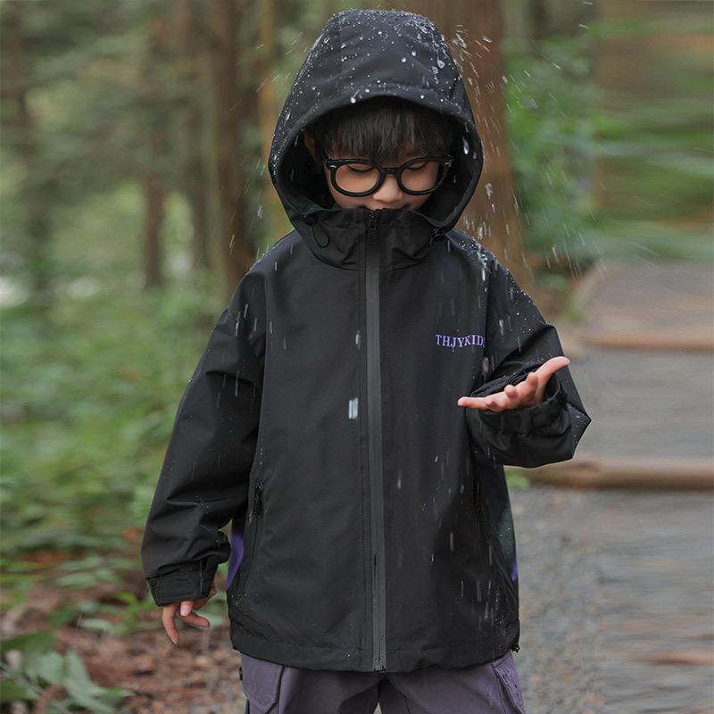 ウィンドブレーカー キッズ 男の子 アウトドア フード付き フルジップ 暖かい ポリエステル素材 柔らか..