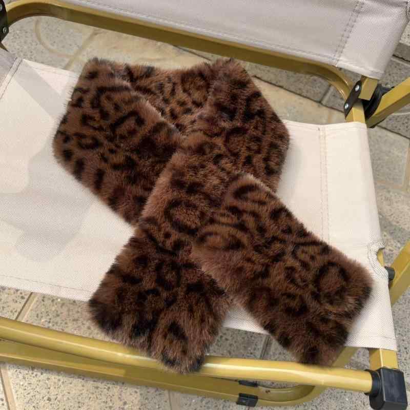 マフラー 男女兼用 韓国風 ヒョウ柄 ブラウン もこもこ フェイクファー ミンク風 防寒 保温 あったか ..