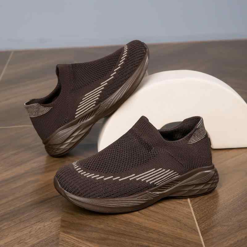 スニーカー キッズ 男の子 女の子 快適 軽量 スリッポン ソックスタイプ フライニット ニット ソフトソール ランニング スポーツ EVAソール 通年 無地 カジュアル