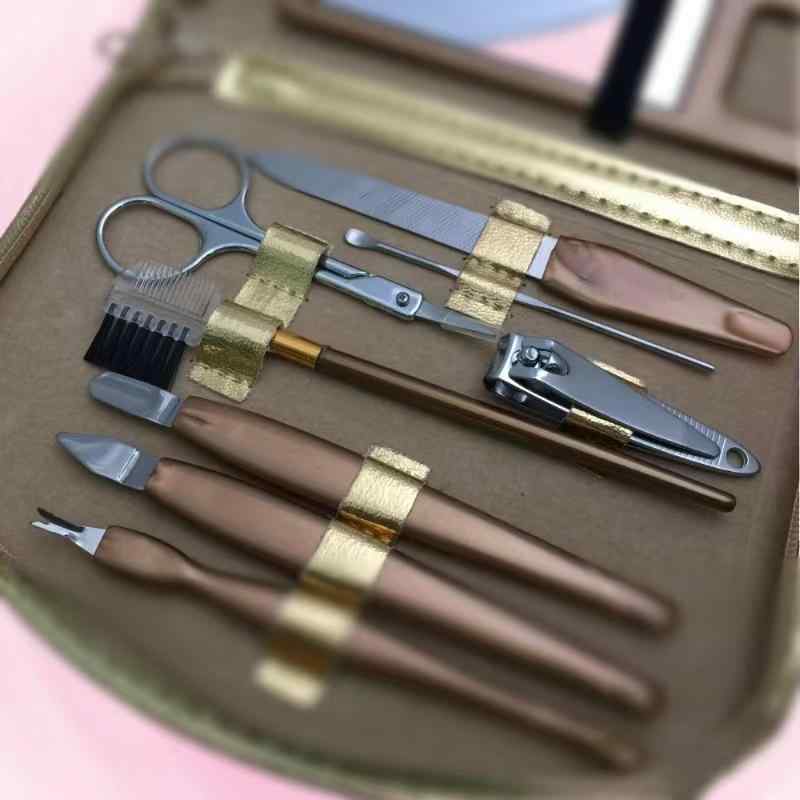 美容ツールセット ネイルケア 爪切り 爪やすり メイクブラシ 17点セット 多機能 ゴールド レザー調 ステンレス製 プラスチック製 収納ポーチ付き 携帯用 ト...