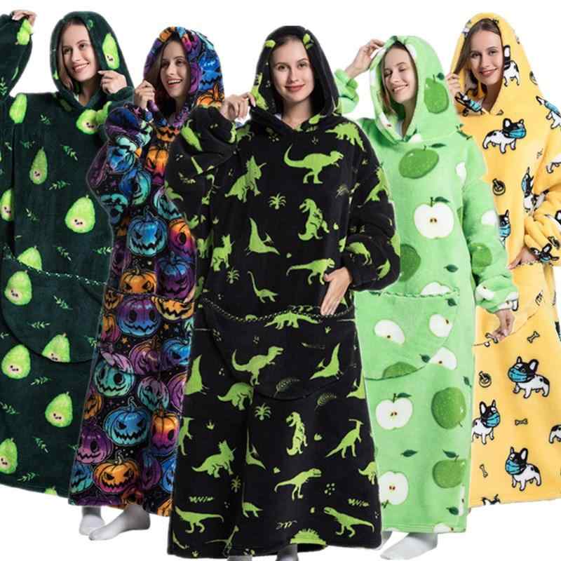 ・カテゴリ: 睡衣・スタイル: プルオーバー・主な素材: ポリエステル・主な素材の配合率: ポリエステル90%～95%未満・生地の厚さ: 超厚手（301-350g/m²）・ネックライン: フード付き・袖丈: 長袖・パンツ丈: ロング丈・機能: リラックス、通気性、保温、快適・適用シーン: アウトドア、ルームウェア・柄展開: ヒョウ柄、恐竜柄、パンダ柄、ライオン柄、イチゴ柄、ハンバーガー柄、ピザ柄、宇宙飛行士柄・サイズ展開: エクストラロング、大人用、子供用、ベビー用・デザイン: カートゥーン