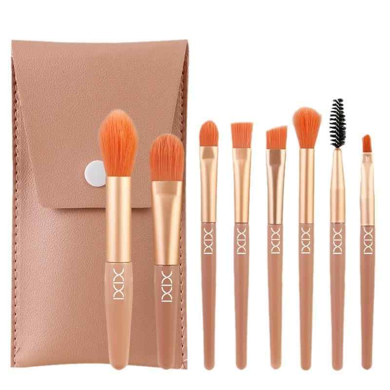 メイクブラシキット 8本セット 人工毛 繊細な毛質 なめらかな肌触り メイクのりが良く肌に密着 携帯便..