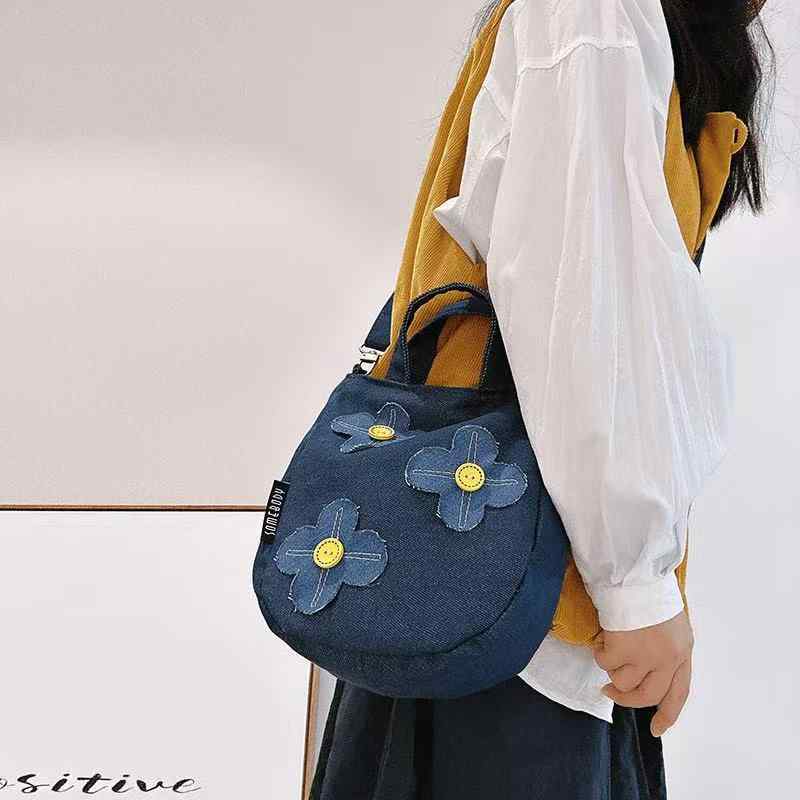 バッグ デニム ショルダーバッグ 四つ葉 クローバー 刺繍 三色パッチワーク 春夏 ファスナー開閉 大容..