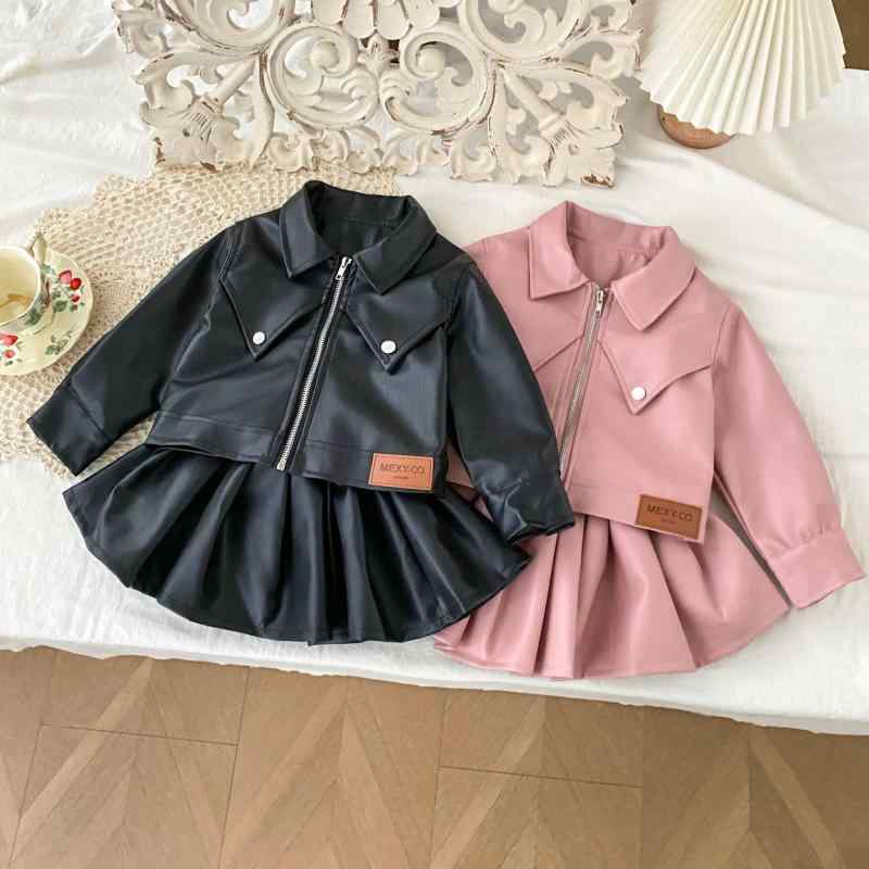 キッズ 女の子 セットアップ 春秋 韓国ファッション PUレザー ライダースジャケット プリーツスカート 2点セット 子供服 かわいい おしゃれ 上下セット 黒 ピンク 3-8歳 100-140cm ポリエステル