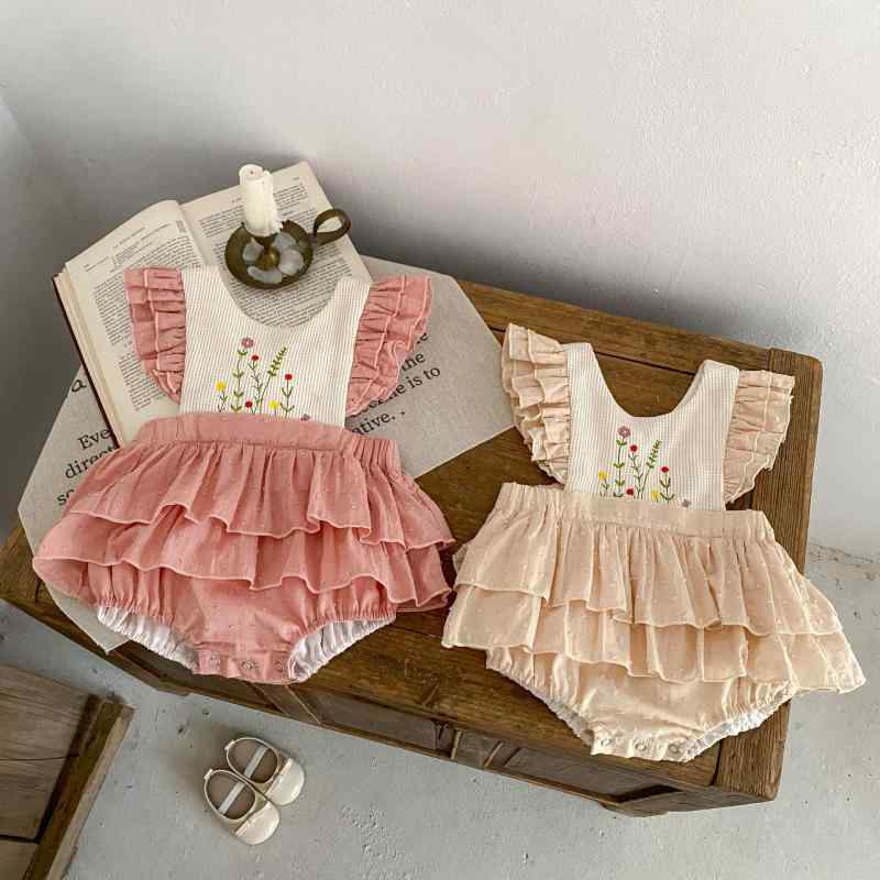 ベビー服 女の子 新生児 0歳 1歳 赤ちゃん 春夏 ロンパース カバーオール サロペット 綿100% コットン フリル袖 刺繍 ノースリーブ ワンピース スカート