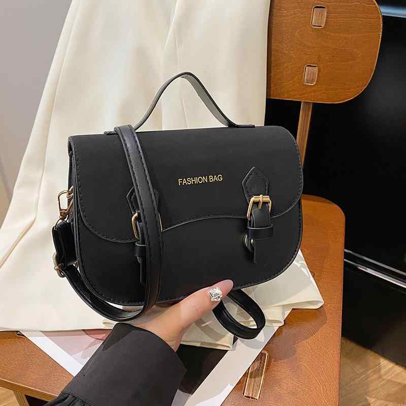 ショルダーバッグ レディース 通勤用 万能 斜め掛け 手提げ ミニバッグ トレンド 上質PUレザー デイリーユース 横型 スクエア マグネット開閉 ステッチデザイン 秋冬