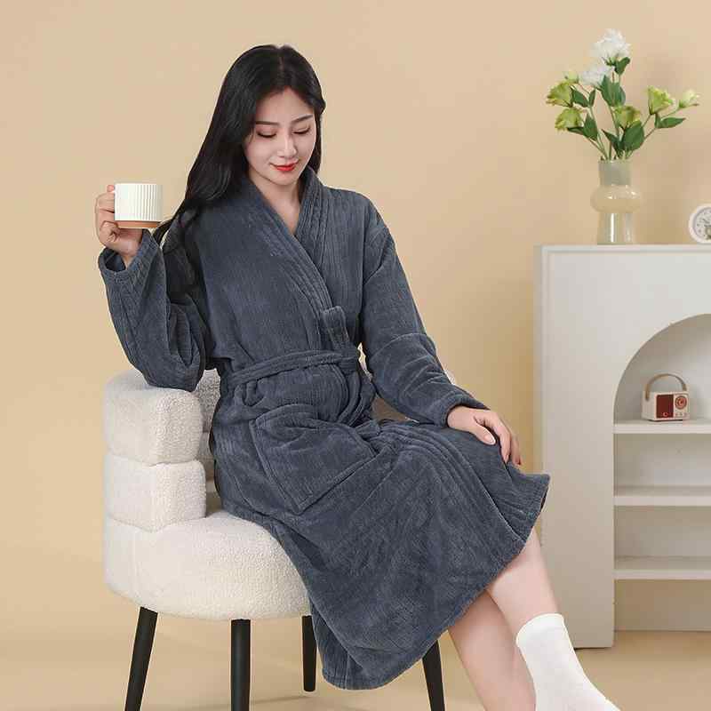 バスローブ 男女兼用 秋冬 暖かい サンゴフリース 保温 ふわふわ ルームウェア パジャマ ロング丈 ガウ..