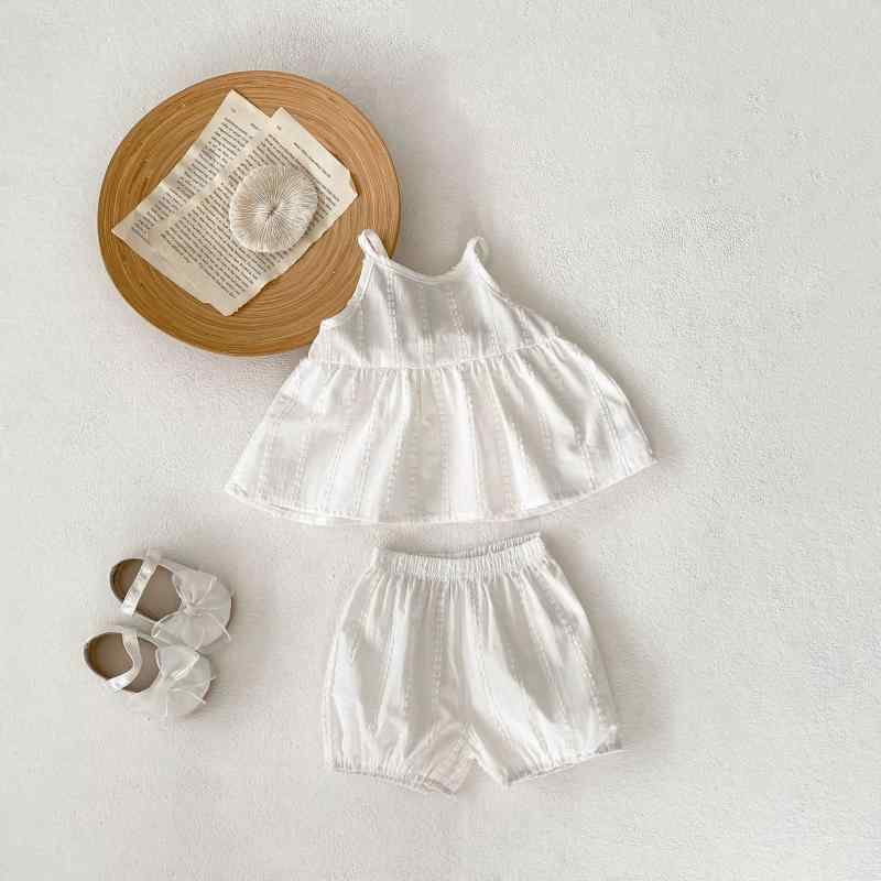 子供服 女の子 ベビー シンプル カジュアル 夏 セットアップ 薄手 綿100% オフホワイト 無地 涼しげ ジャンパースカート サロペットスカート ショートパンツ 2点セット