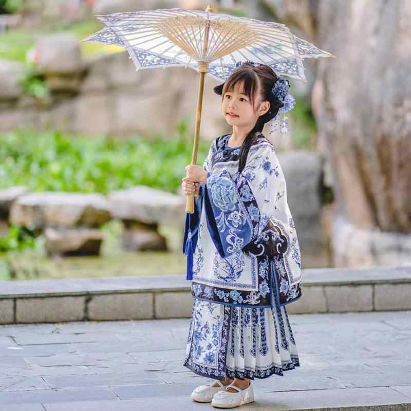 漢服 セットアップ 女の子 キッズ 子供服 対襟 丸襟 青花柄 中国風 花柄プリント 馬面スカート 伝統衣装 レトロ かわいい おしゃれ 発表会 イベント 記念撮影 舞台衣装