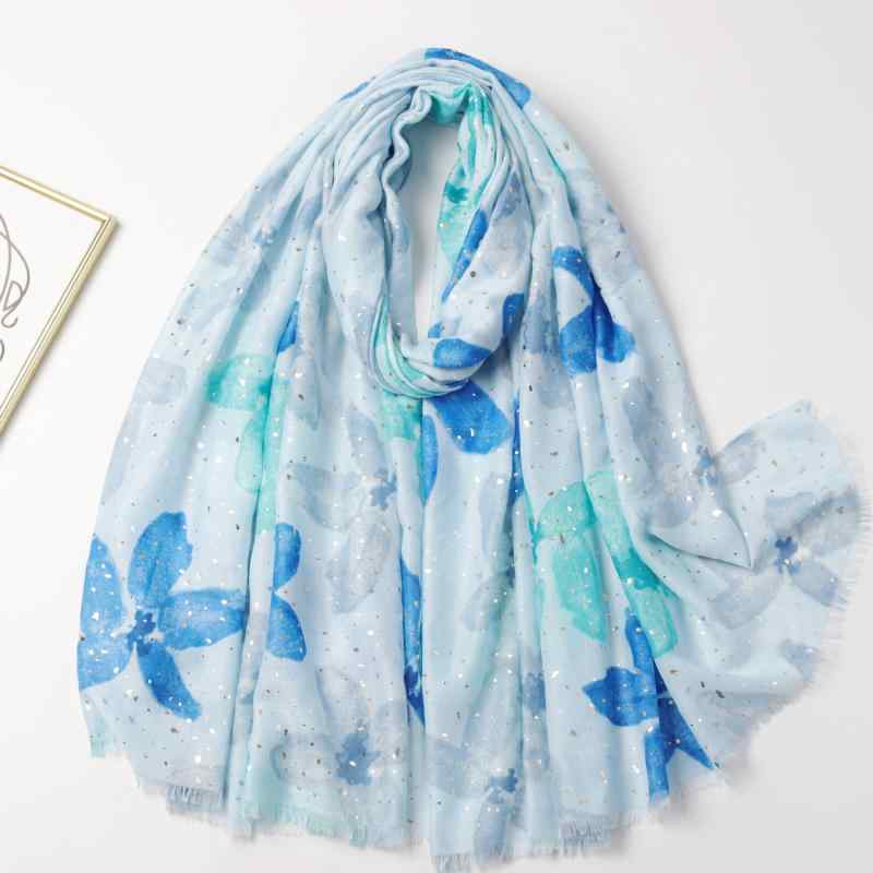 ショール ストール スカーフ 防寒 保温 日よけ 紫外線対策 防塵 箔押し加工 雪梅柄プリント サテン調 ..