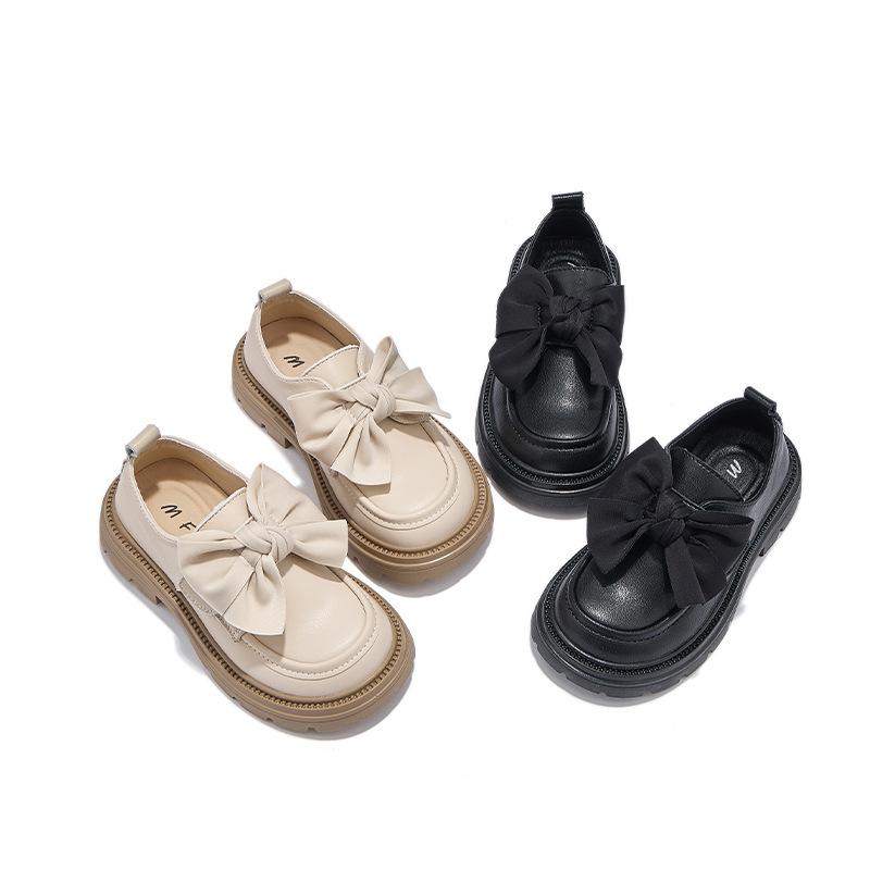 シューズ キッズ 女の子 柔らかな履き心地 ソフトソール 発表会 フォーマル 入学式 卒園式 結婚式 セレモニー パンプス 牛革 マジックテープ ラバーソール 春夏 ブリティッシュスタイル おしゃれ プリンセスシューズ