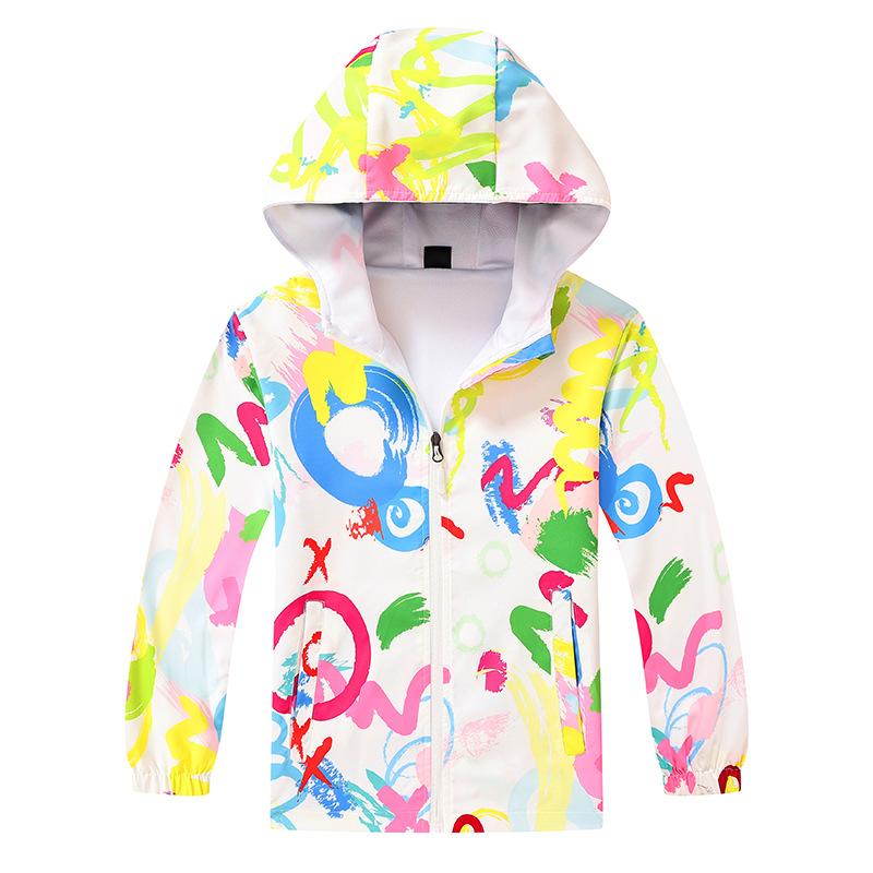 ・性別: ユニセックス ・対象年齢: 8歳以上、身長140cm以上 ・ネックライン: フード付き ・スタイル: 欧米風 ・柄: アニマル、レター、迷彩、花柄 ・厚さ: 薄手 ・生地加工: UVカット、コーティング、シアリング、ソフト加工 ・デザイン要素: スポーツ、田園風、カートゥーン、レター、キュート、カーディガン、レース、リボン、プリント ・袖丈: 長袖 ・安全基準: B類 ・縫製処理: 糸くず処理済み ・生地名: 化学繊維混紡 ・裏地素材: ポリエステル ・開閉方式: ジップアップ ・裏地混紡率: ポリエステル99% ・主な素材: ポリエステル ・主な素材混紡率: ポリエステル99% ・デザイン: ウエストベルトなし ・カラー展開: ホワイト、恐竜ホワイト、花鹿 ・対応身長: 110cm、120cm、130cm、140cm、150cm ・着丈: ショート丈 ・インナー素材: ポリエステルインナー ・カテゴリ: キッズアウター、ジャケット、コート
