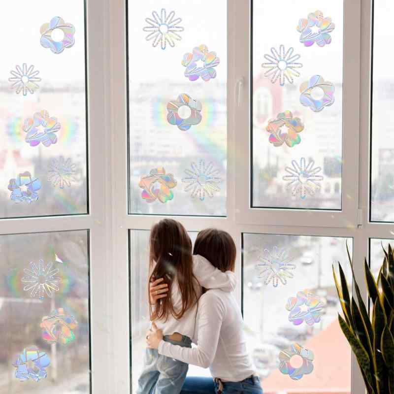 窓ガラスシート貼ってはがせる接着剤...