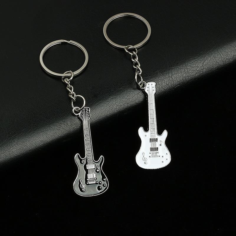 Toilet Articles - キーホルダー バッグチャーム 精巧な ミニギター 楽器モチーフ メタル製 亜鉛合金 車 鍵 バッグ 小物 雑貨 かわいい おしゃれな 誕生日プレゼント 記念日ギフト