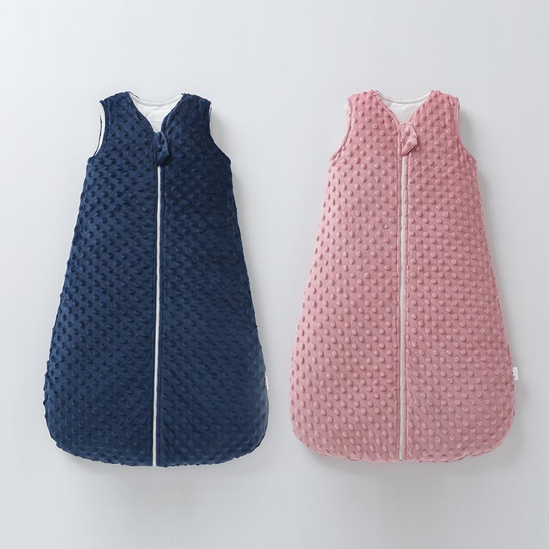スリーパー ベビー 新生児 ベスト型 一体型 寝冷え防止 厚手 中綿入り ドットフリース コットン裏地 秋..