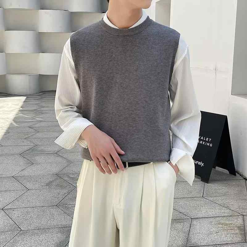 Rakuten - ニットベスト メンズ クルーネック ノースリーブ 重ね着 形態安定 しわになりにくい カジュアル きれいめ 大人 無地 ビジネス オフィス 通勤 普段使い 男性用 トップス ポリエステル ウール混紡 秋冬