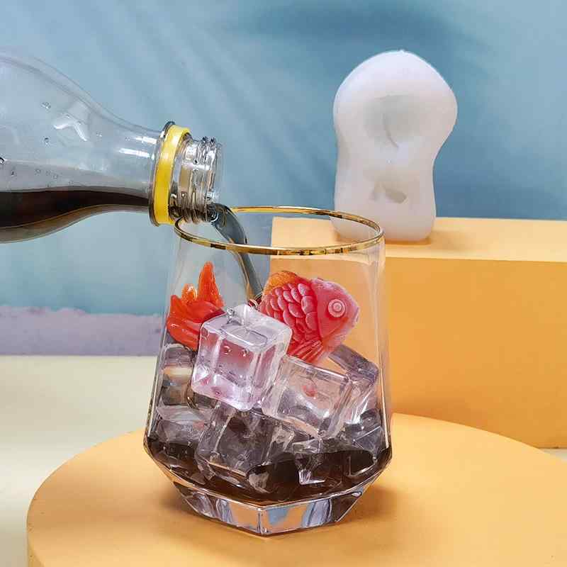 製氷皿 シリコンモールド 型離れが良い 金魚型 かわいい DIY 氷 フォンダン レジン クラフト ドリンク アイス コーヒー 牛乳 ゼリー シンプルモダン