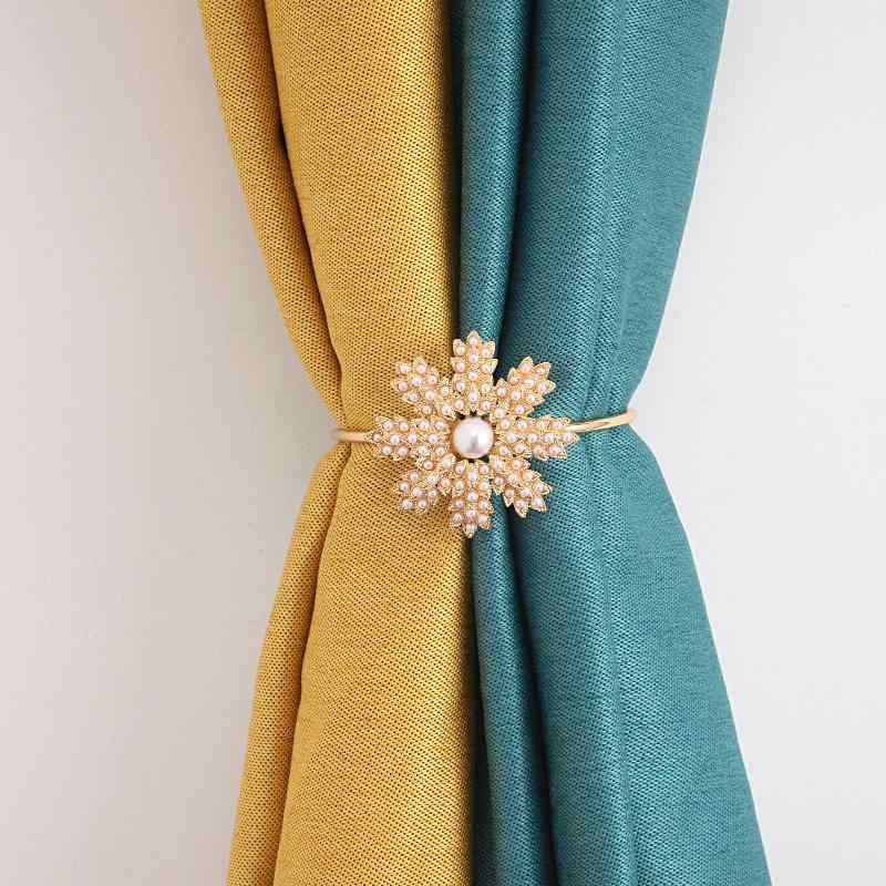 カーテン留め カーテンタッセル 穴あけ不要 マグネット式 DIY おしゃれ 動物モチーフ 蝶 梅 鹿 ゴール..