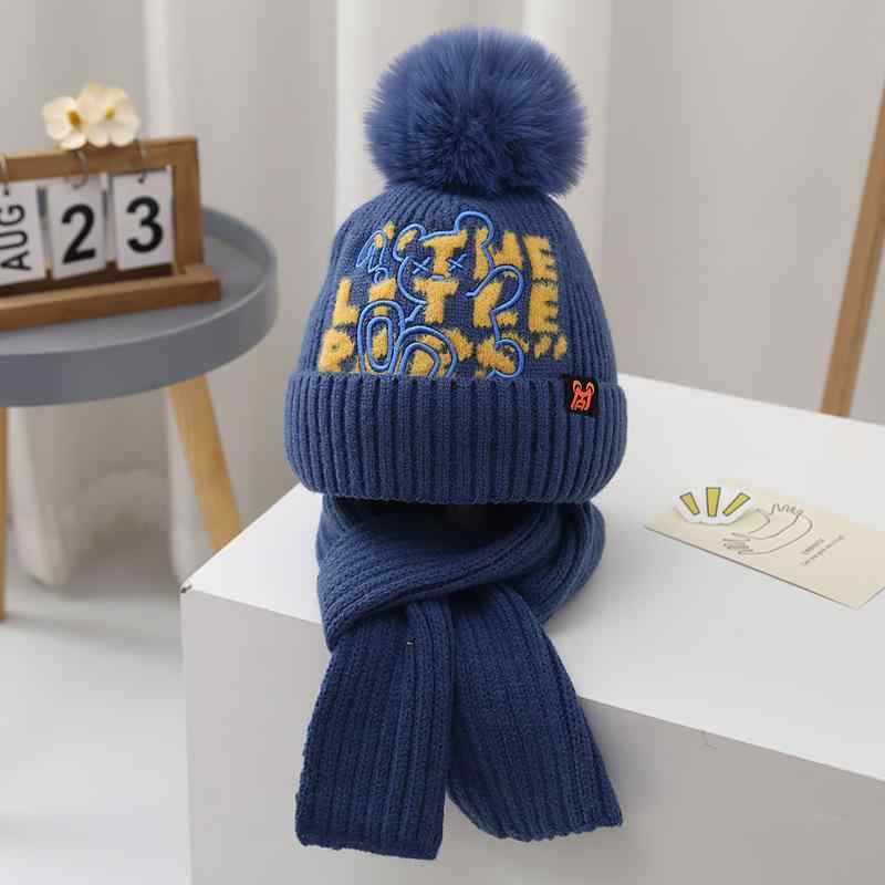 ニット帽 ベビー キッズ 男の子 女の子 秋冬 防寒 保温 防風 耳あて付き アクリル かわいい クマ柄 マフラー スヌード 2点セット 3歳から12歳向け 首元保護 普段使い お出かけ