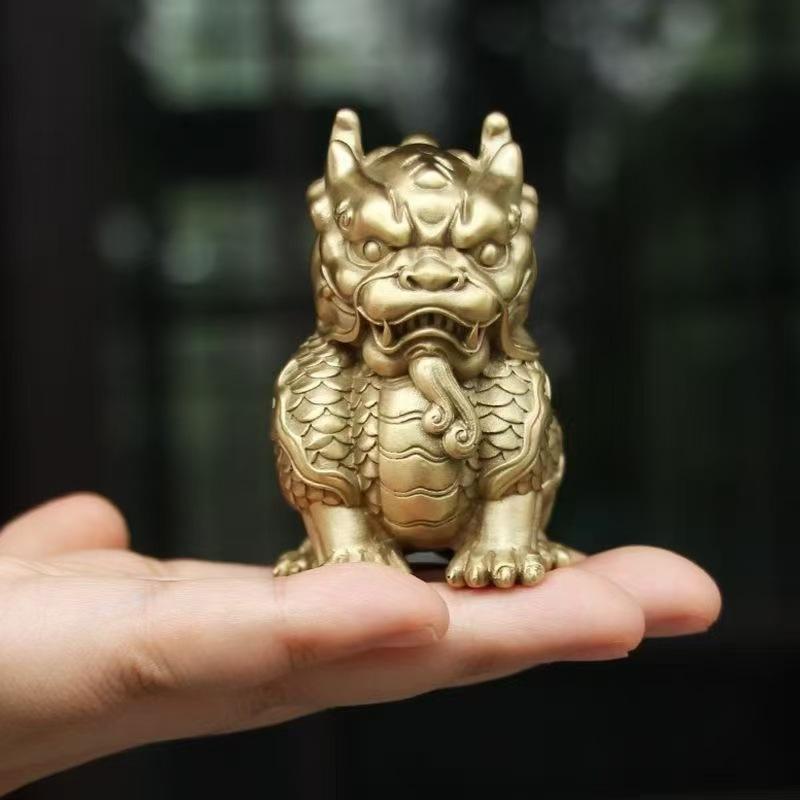 置物 麒麟 神獣 卓上 文鎮 銅製 電気メッキ加工 中国風 レトロ アンティーク オブジェ 書斎 飾り 茶寵 ..