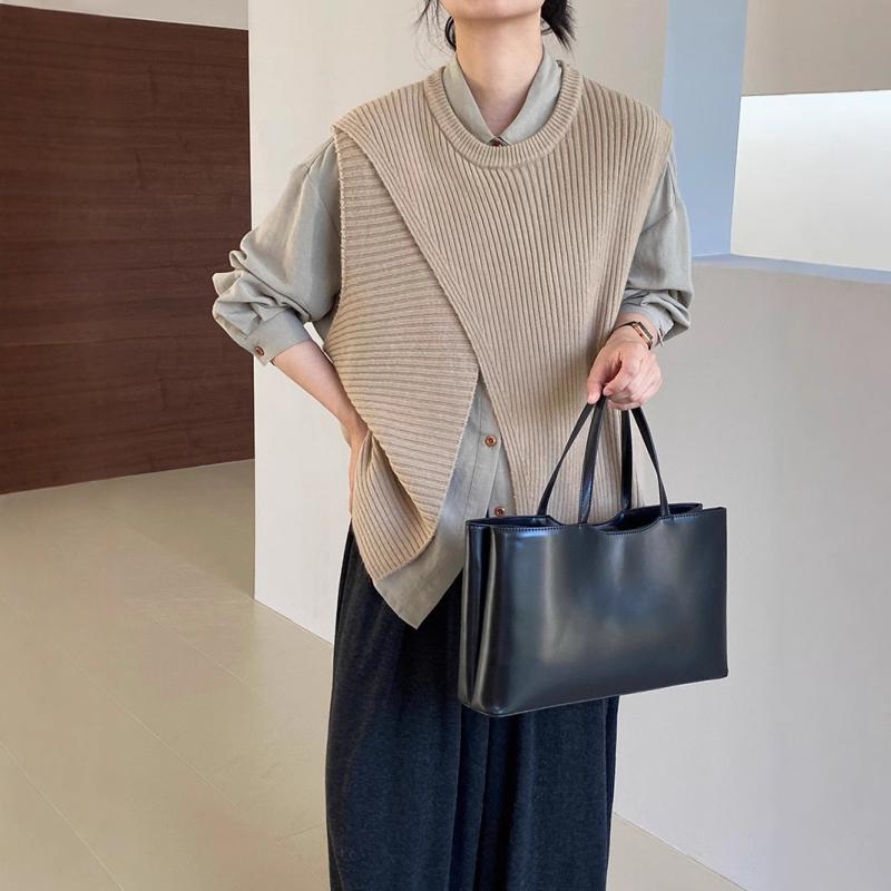 ニットベスト レディース 秋冬 ゆったり クルーネック サイドスリット 重ね着 レイヤード ノースリーブ おしゃれ カジュアル デイリー 羽織り トップス アクリル素材