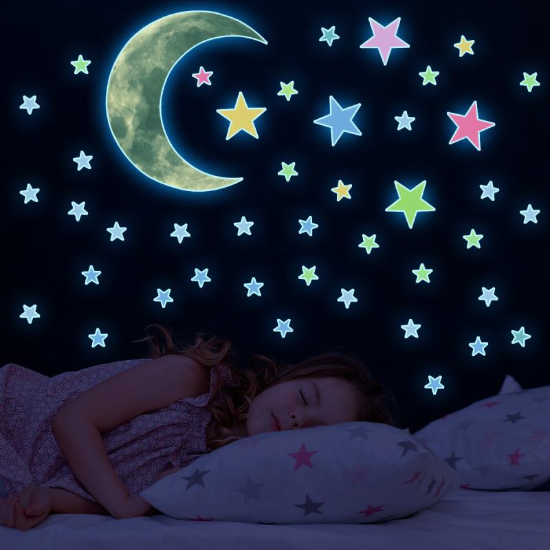 Rakuten - ウォールステッカー 蓄光タイプ 貼ってはがせる 賃貸OK 簡単貼付 星 月 かわいい 子供部屋 寝室 リビング 玄関 書斎 店舗 PVC素材 壁飾り デコレーション 模様替え モダン シンプル