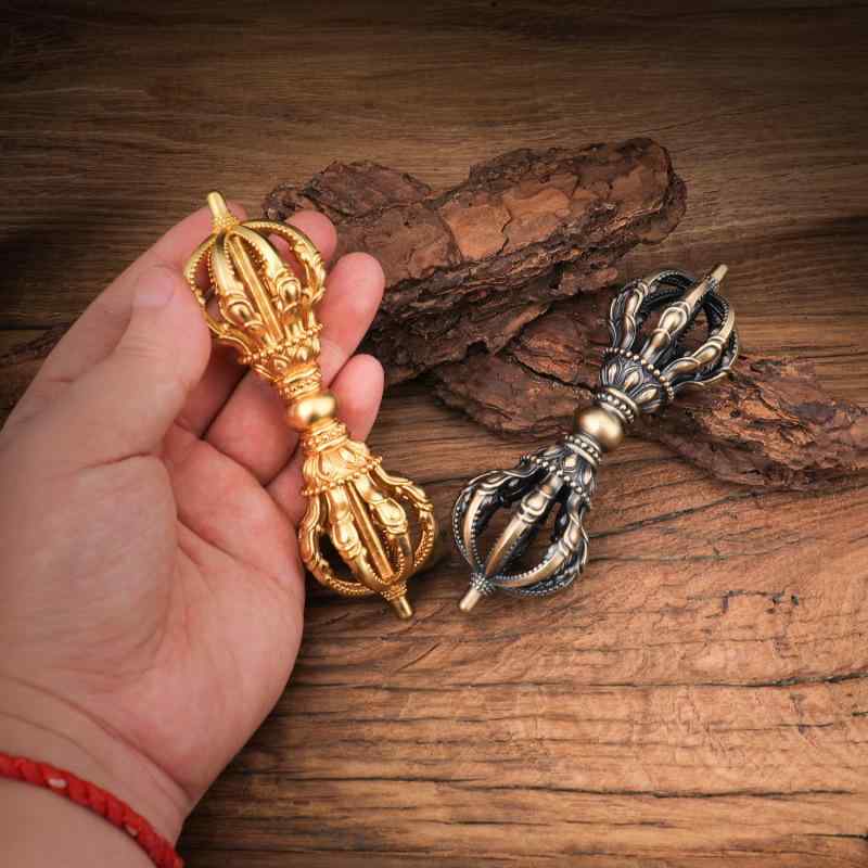 金剛杵 チベット密教 銅製 九股金剛杵 降魔杵 手持ち 仏具 密教法具 魔除け お守り 民族風 エスニック 金色 青古色 復古色 厄除け 贈り物 ギフト