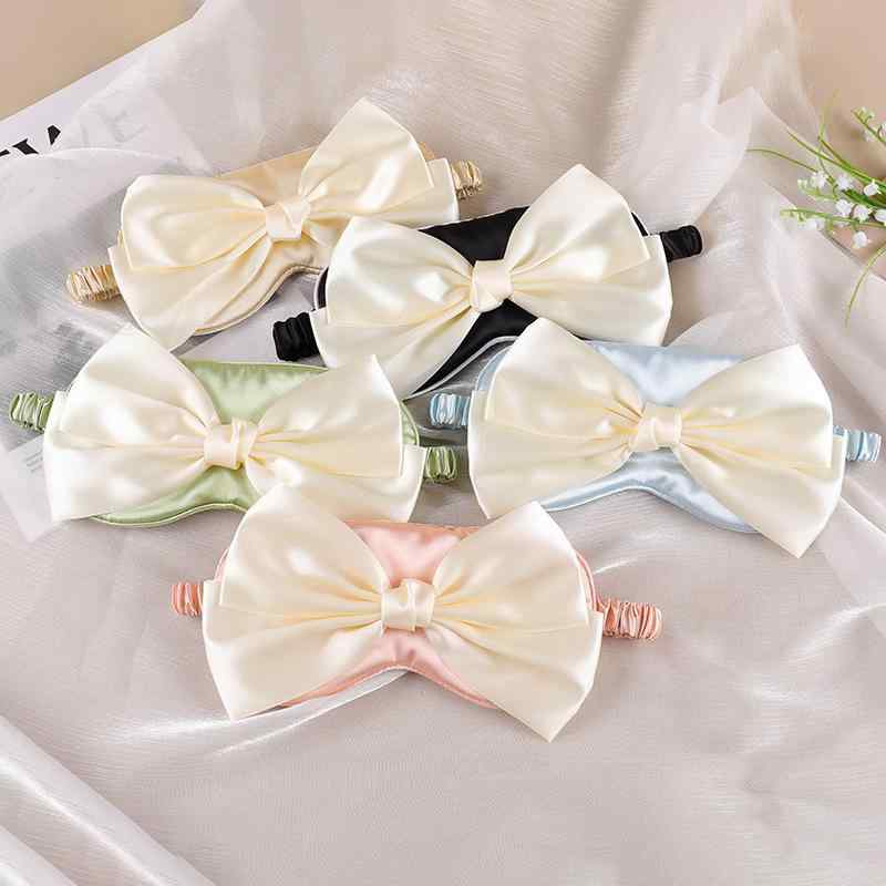 アイマスク シルク調 高級感 肌に優しい ベロア素材 リボン付き 遮光 立体構造 圧迫感なし 調整可能 安..