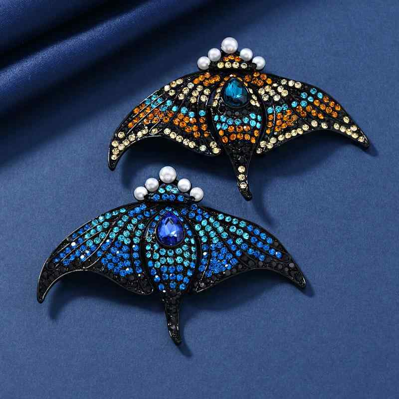 ブローチ レディース レトロ 欧米風 ラインストーン マンタ 海洋生物モチーフ 多機能 2way シンプル コ..