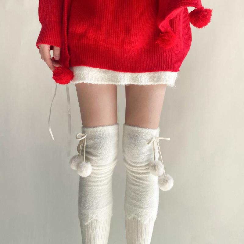 ソックス レディース 秋冬 紐付き 大きなファーボール 綿ミンク調切り替え ルーズオーバーニーソックス..