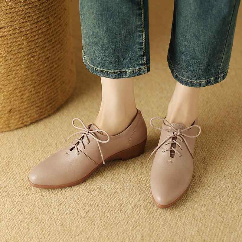 パンプス レディース 3cmミドルヒール 柔らかな羊革 レースアップ レトロ ポインテッドトゥ 太ヒール 深め履き口 デイリー オフィス 通勤 革靴 オールシー...
