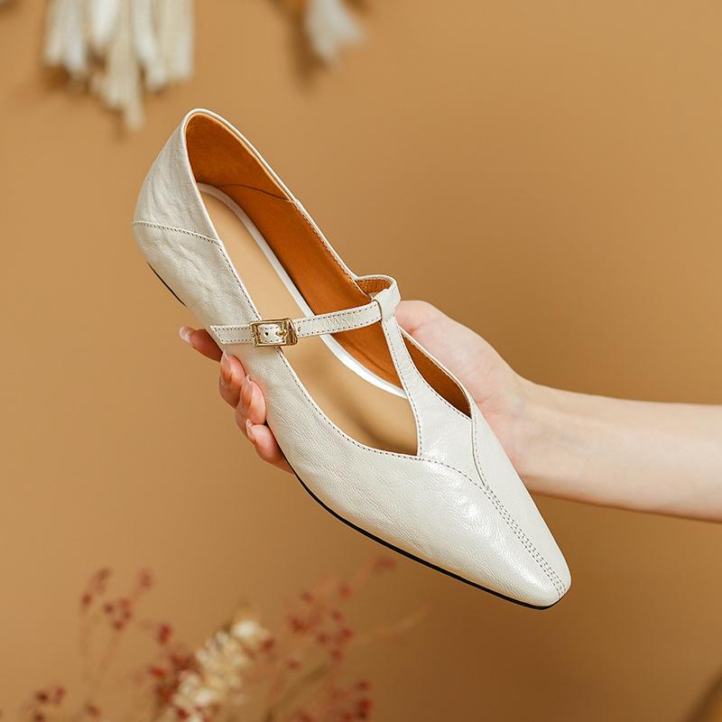 パンプス レディース メリージェーン Tストラップシューズ 羊革 スクエアトゥ 浅履き バックル ローヒール 太ヒール 韓国風 レトロ 個性派 日常履き