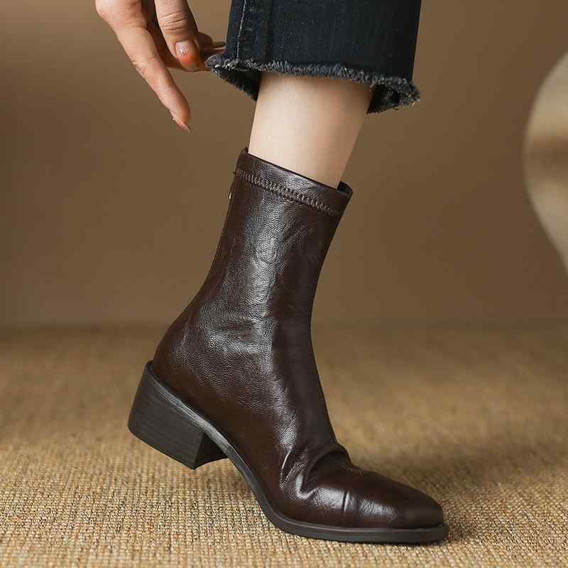 ブーツ レディース スクエアトゥ チャンキーヒール ミドルヒール ショートブーツ ジョッキーブーツ 大きいサイズ 秋冬 合成皮革 裏ボア 防寒 バックジップ きれいめ 大人カジュアル 普段使い 通勤