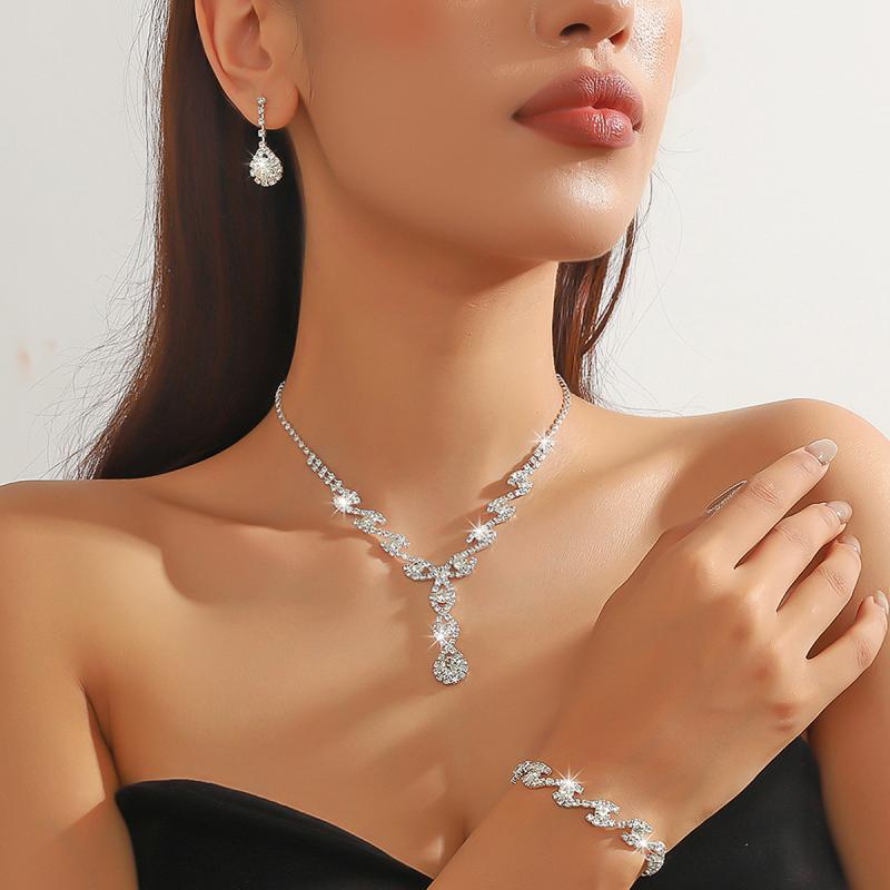 アクセサリー レディース 欧米風 爪留め 総ジルコニア クリスタル 3点セット ネックレス ピアス イヤリング ブレスレット パーティー 結婚式 フォーマル お呼ばれ 電気メッキ加工