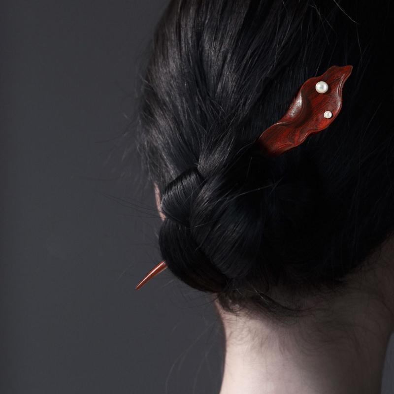 かんざし レディース 高級感 パール シンプル まとめ髪 和装 浴衣 着物 髪飾り レトロ アンティーク 木製 紅檀木 彫刻 リーフデザイン エレガント 上品 ヘアアクセサリー