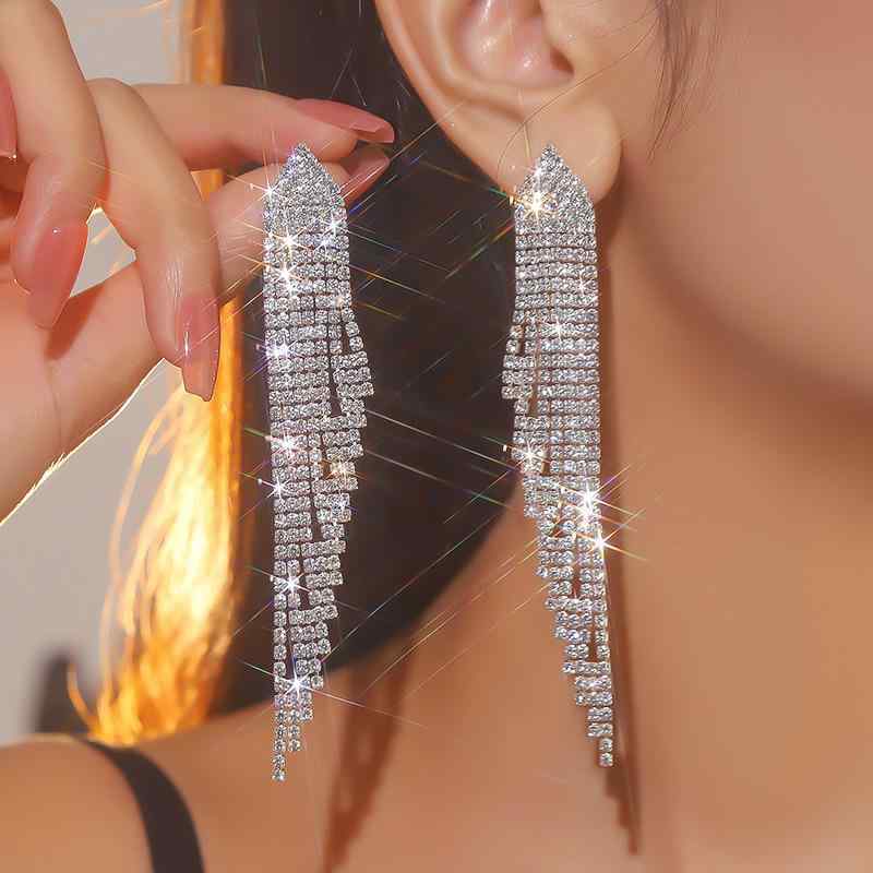 ピアス レディース 大ぶり 揺れる ロング フリンジ タッセル ジルコニア ラインストーン エレガント ゴ..