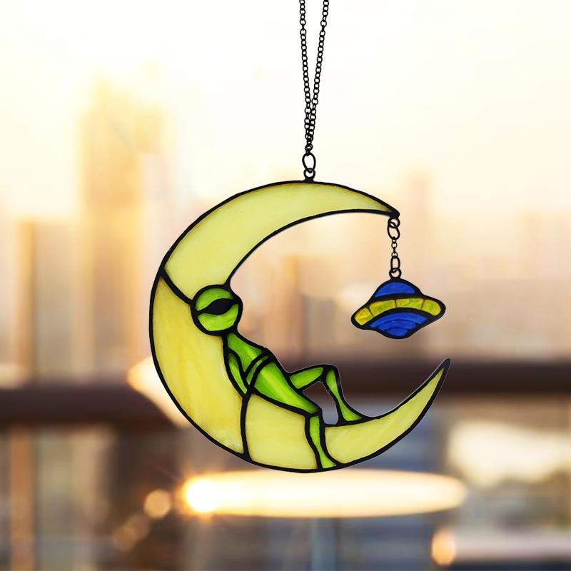 サンキャッチャー アクリル グリーン エイリアン 窓飾り ウィンドウハンギング チェーン付き おしゃれ かわいい ユニーク 玄関 リビング 部屋 庭 ベランダ ...