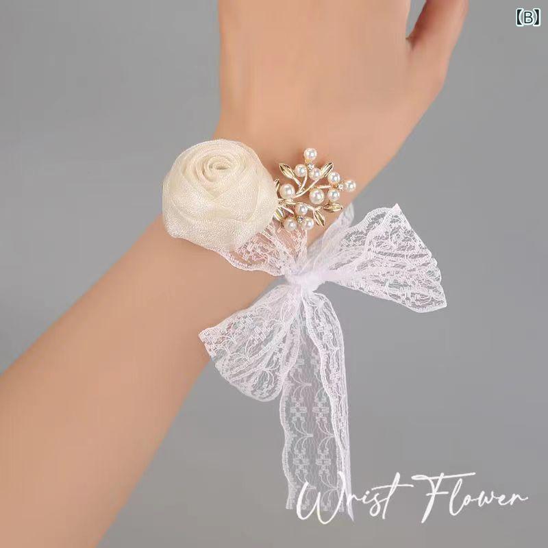 モズラボのウェディング リストレット レディース 結婚式 披露宴 コサージュ 花嫁介添人 ブライズメイド ブライダル 高級感 華やか エレガント 上品 白 布製 パーティー 二次会｜アングル3