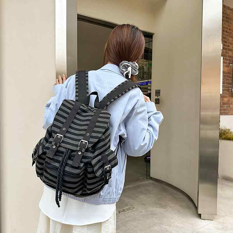 リュックサック 男女兼用 学生用 スクールバッグ 通学 通勤 大容量 PC収納 15インチ対応 A4対応 通気性 クッション入りショルダー 韓国風 個性派 レトロ ストライプ カジュアル シンプル タウンユース バックパック 黒 カーキ 綿素材(4)