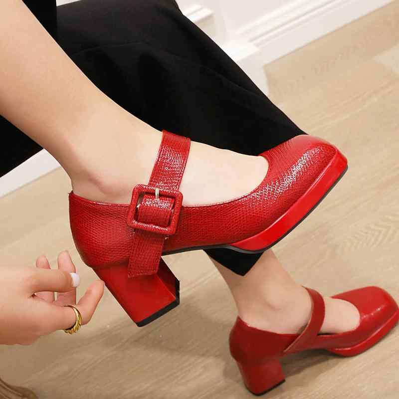 パンプス レディース 欧米風 春夏 スクエアトゥ 太ヒール メリージェーン 大きいサイズ 浅履き バックルストラップ ハイヒール PUレザー 無地 普段使い