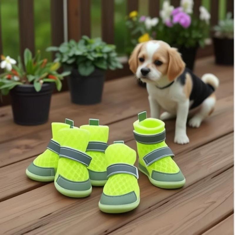 ペット用 滑り止め 防水 両面グリップ メッシュ素材 通気性 快適 オールシーズン 猫 犬 小型犬 中型犬 ..