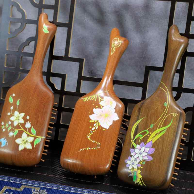 ヘアブラシ 天然 金糸檀木 木製 エアクッション 頭皮マッサージ スカルプケア 美髪ケア 男女兼用 プレゼント ギフト 絡まない サラサラ ツヤ髪 高級感