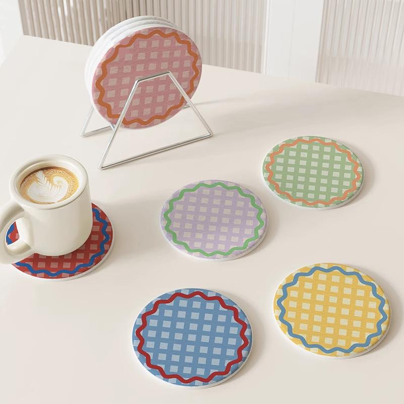 コースター 韓国風 インスタ映え 丸型 四角型 チェック柄 硬質珪藻土 吸水性 速乾 断熱 滑り止め コー..