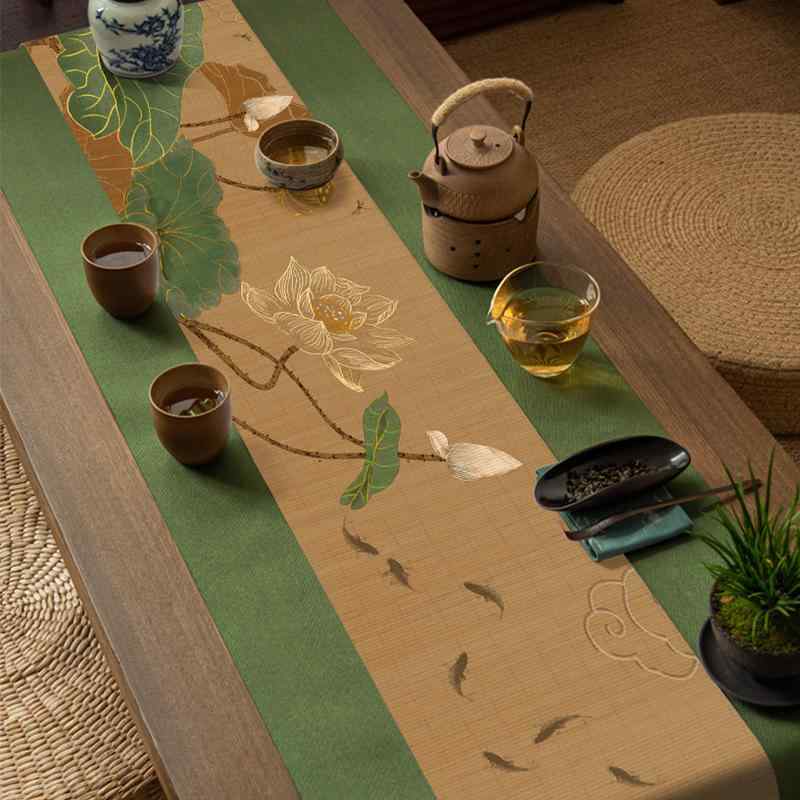 ・カテゴリ: 茶席・素材: 竹・重さ: 約350g・柄: 荷花九魚図・スタイル: 新中式・サイズ展開: 30x120cm, 30x150cm, 30x180cm, 30x250cm, 40x320cm