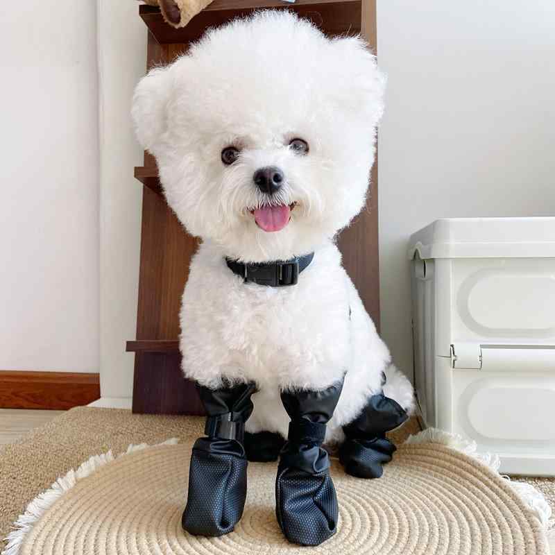 シューズ 犬用 小型犬向け オールシーズン 脱げにくい ズレにくい 超軽量 薄型 防滑 耐摩耗性 防塵 防..