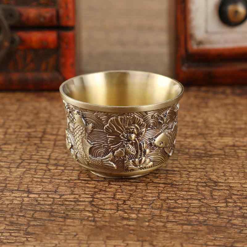 盃 酒器 ショットグラス 亜鉛合金製 割れにくい 丈夫な レトロ アンティーク調 古銅色 福文字彫刻 ミニ リキュールグラス 家庭用 4個セット おしゃれ(x2)