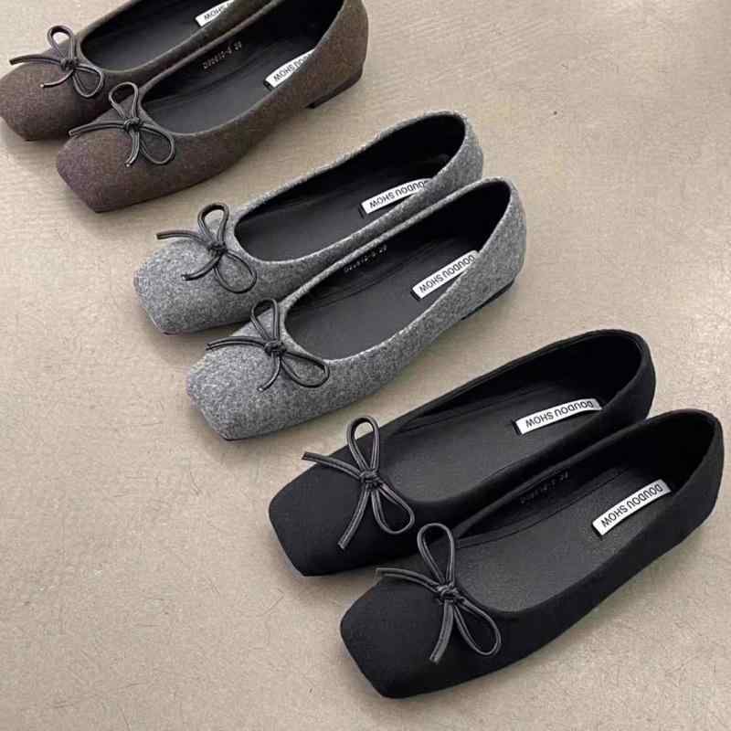 パンプス レディース リボン フラットソール スクエアトゥ 柔らかな履き心地 浅履き バレエシューズ フレンチ スエード調 軽量 シンプル カジュアル 滑りにく...